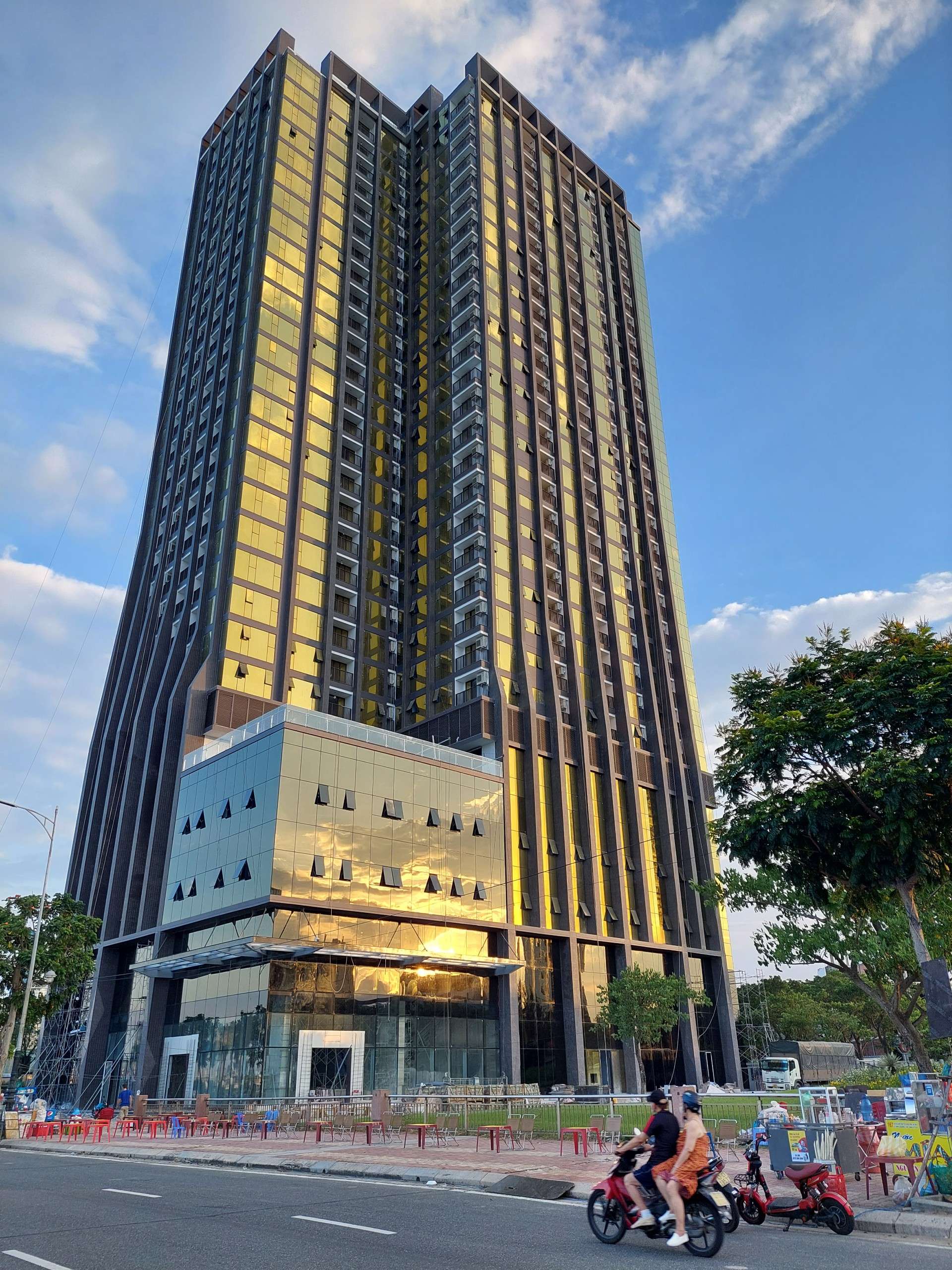 Tổ hợp khách sạn & căn hộ PA Tower - Khối căn hộ